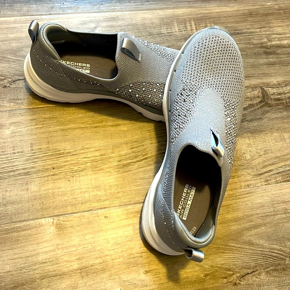 Skechers air cooled GOGA mat